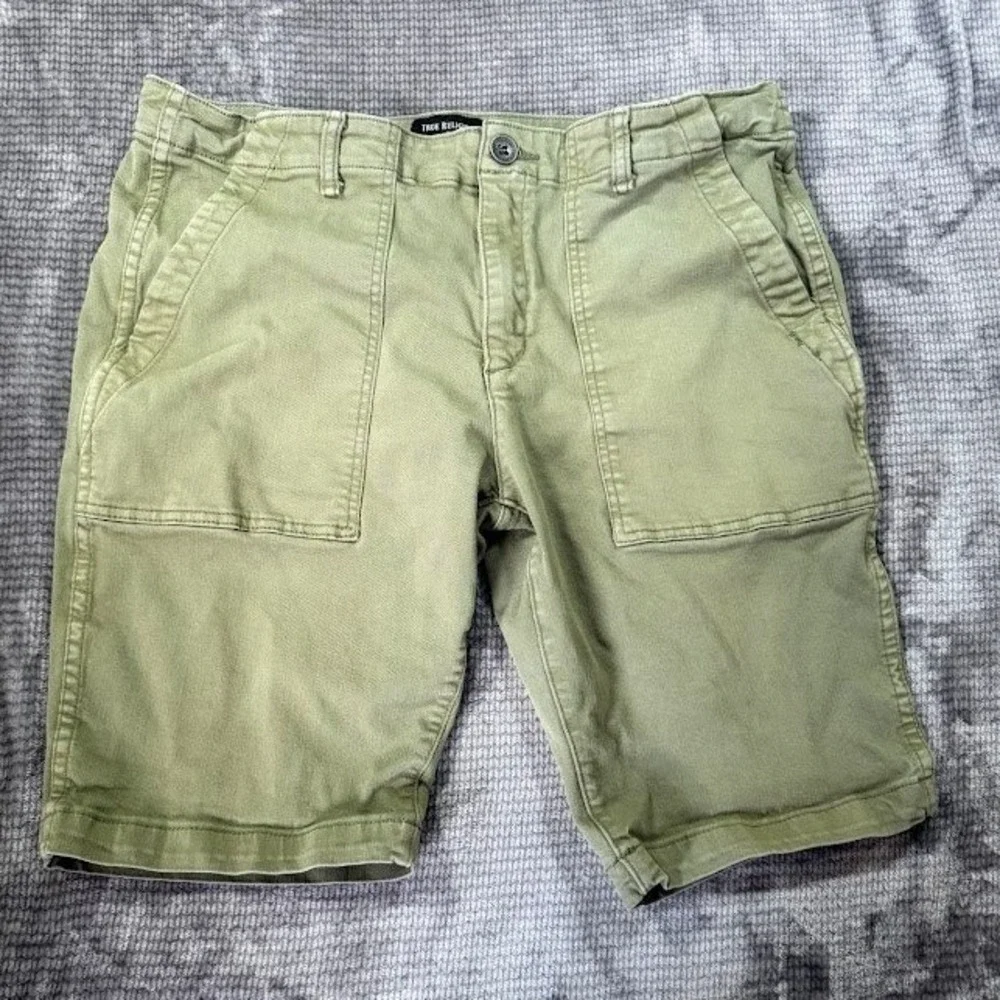 True Religion‎ Mens Cargo Shorts Olive Green 34X10 Cotton Twill Flap Pocket.